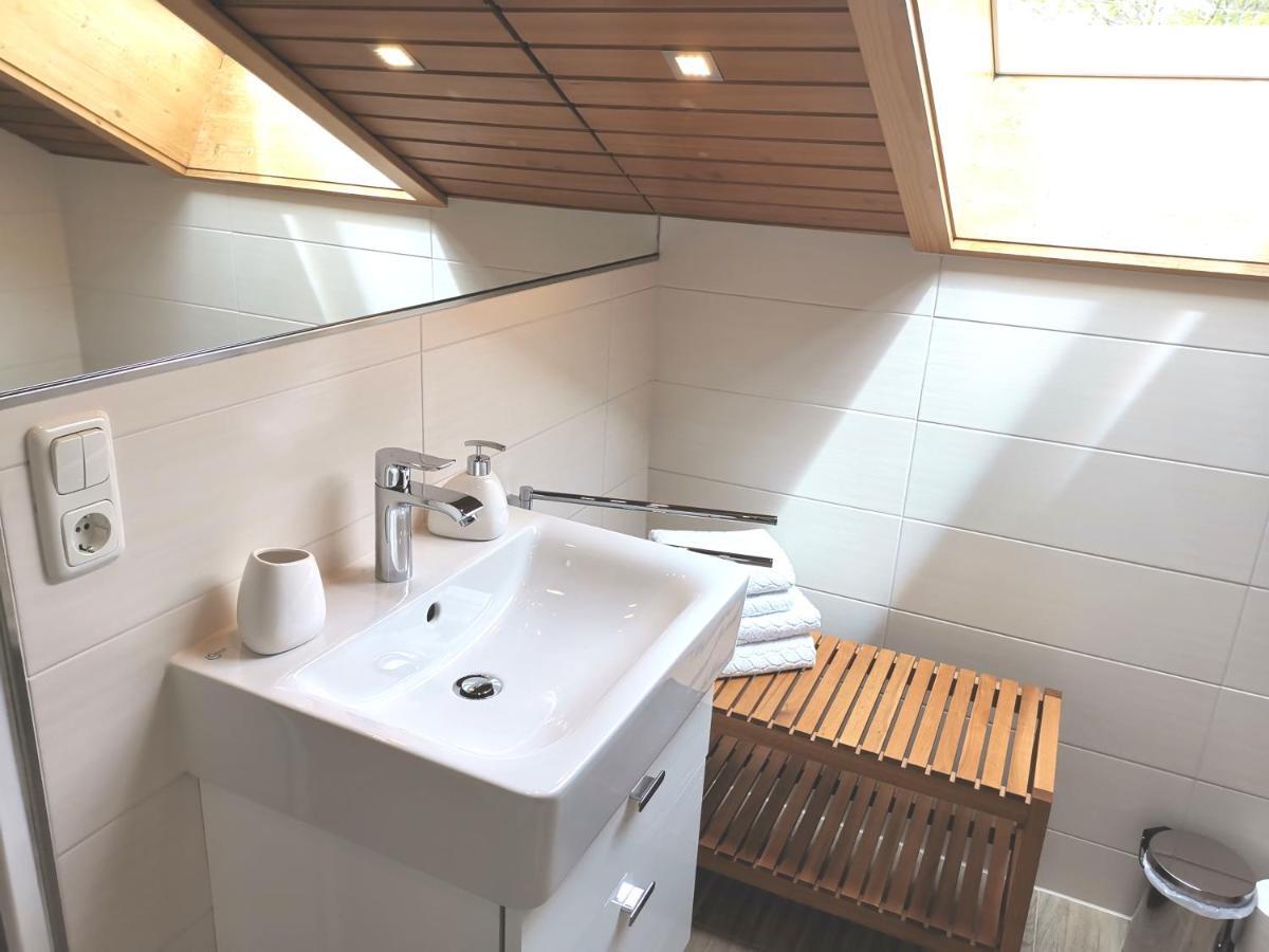 Edelweiss Apartment *